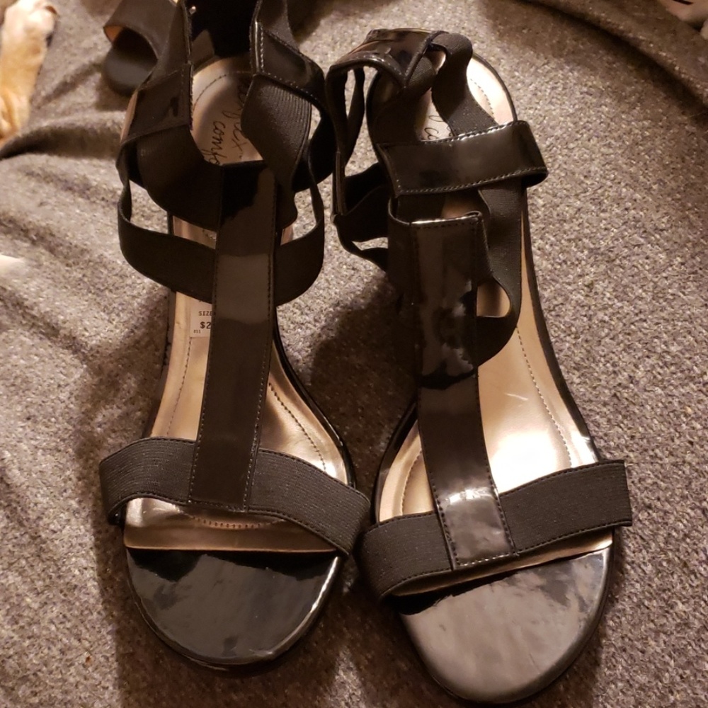 Womens wedges 11